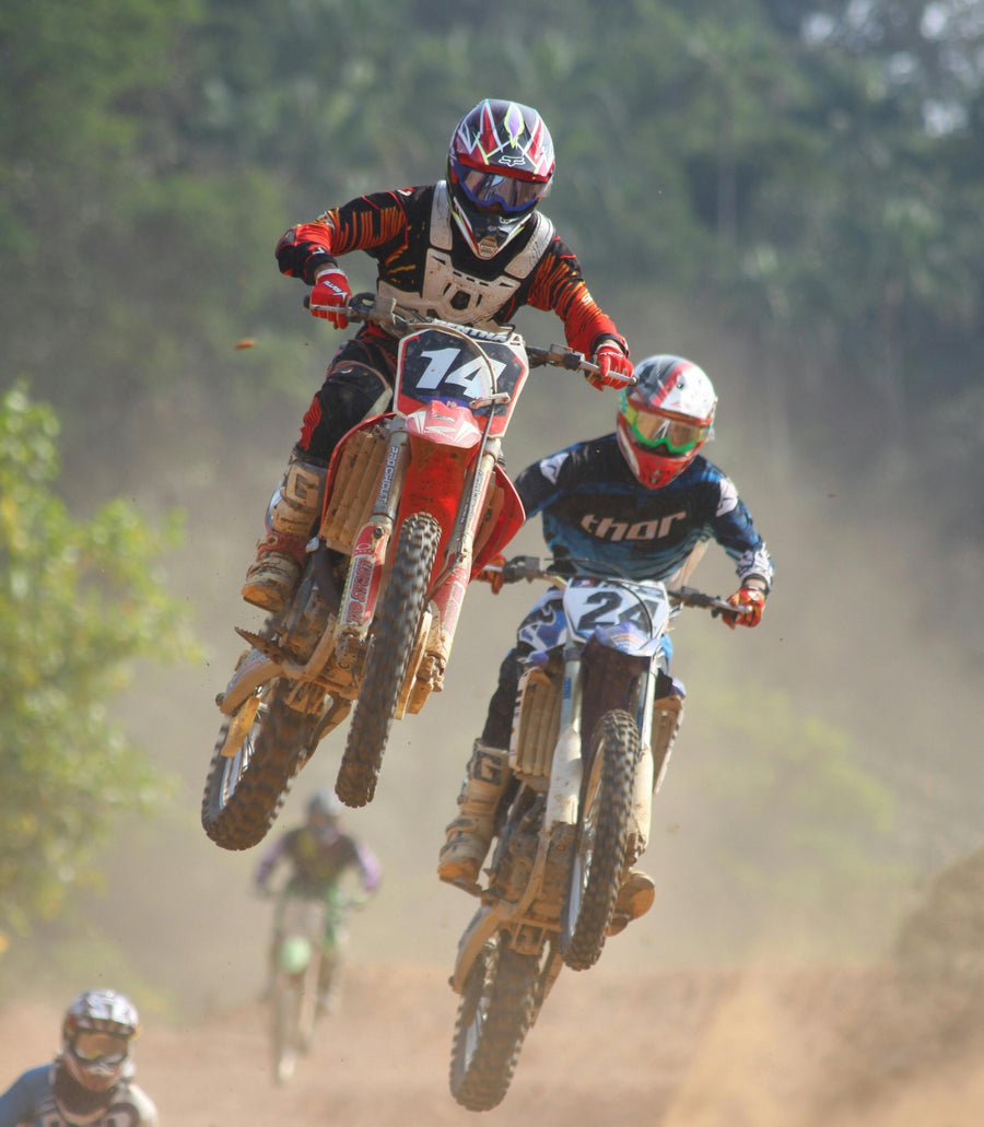 Travel and motorsport